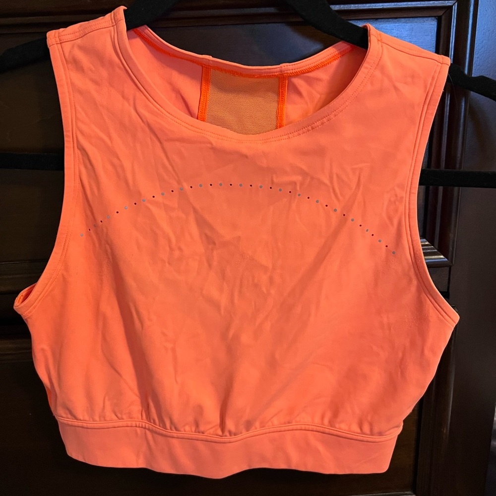 Lululemon cropped workout top